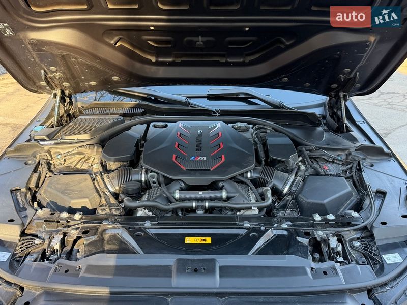 Седан BMW M5 2024 в Киеве