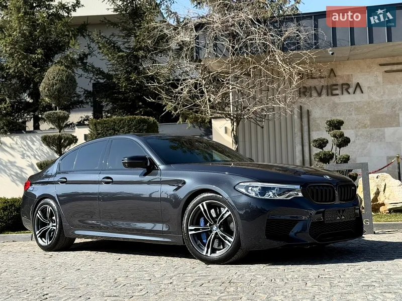 BMW M5