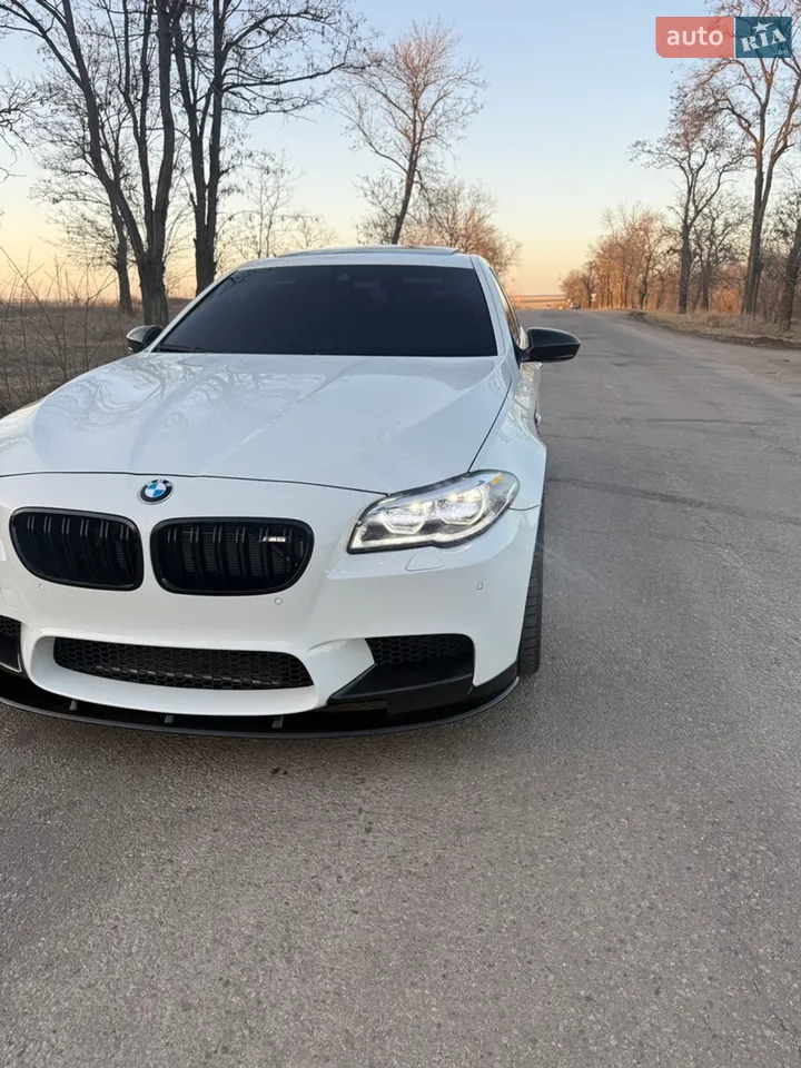 2013 BMW M5 - мініатюра 17