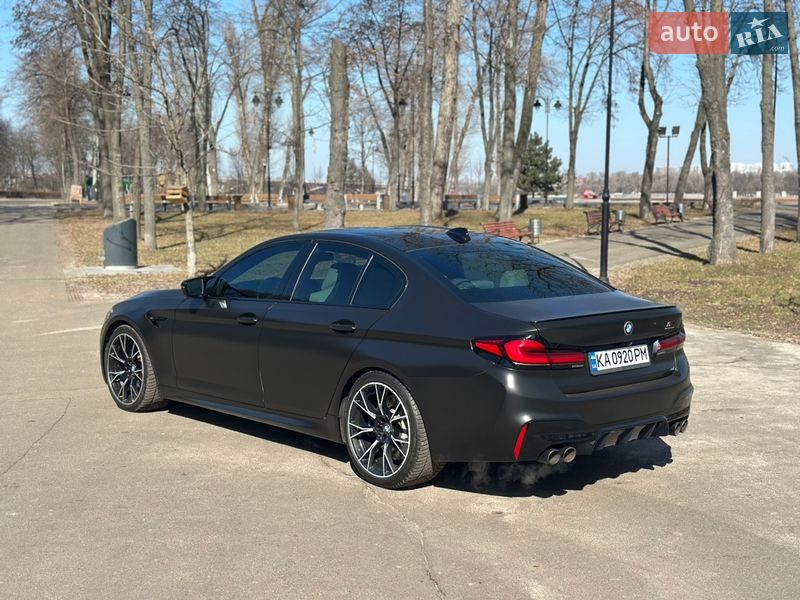 Седан BMW M5 2019 в Киеве