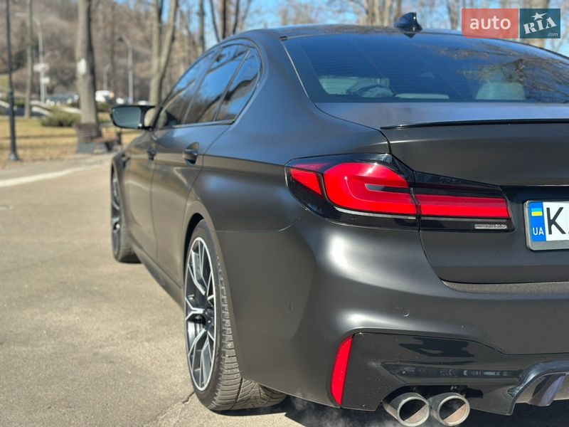 Седан BMW M5 2019 в Киеве
