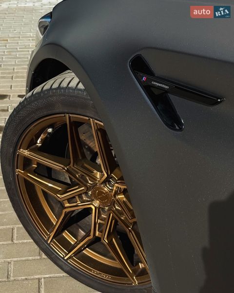 Седан BMW M5 2019 в Киеве