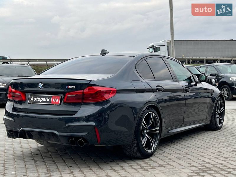 Седан BMW M5 2018 в Львове