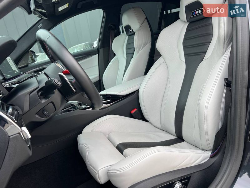 Седан BMW M5 2018 в Львове