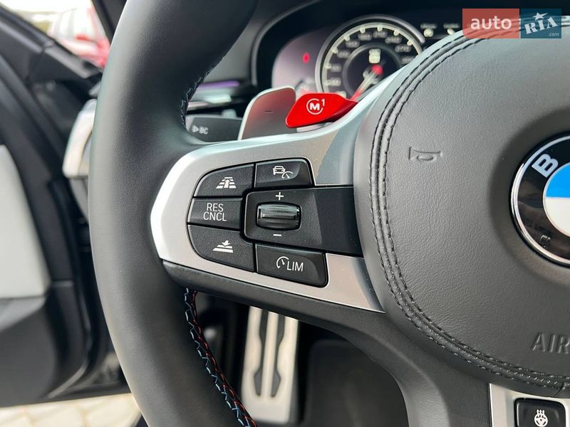 Седан BMW M5 2018 в Львове
