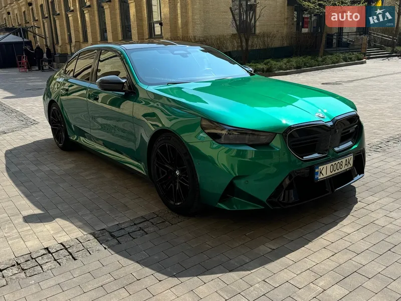 BMW M5 2024