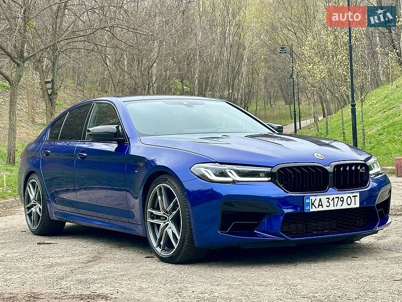 BMW M5 2022