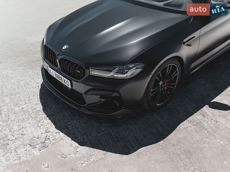 Седан BMW M5 2021 в Киеве
