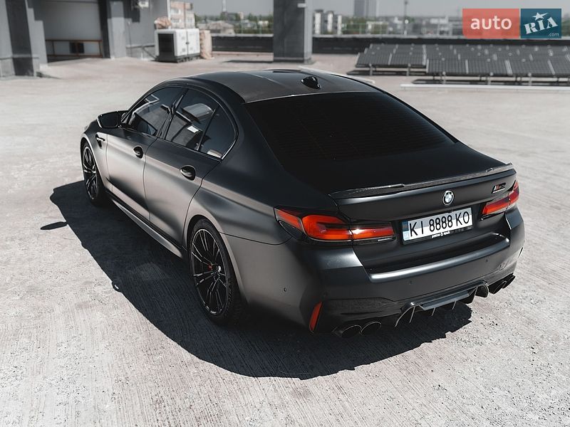 Седан BMW M5 2021 в Киеве