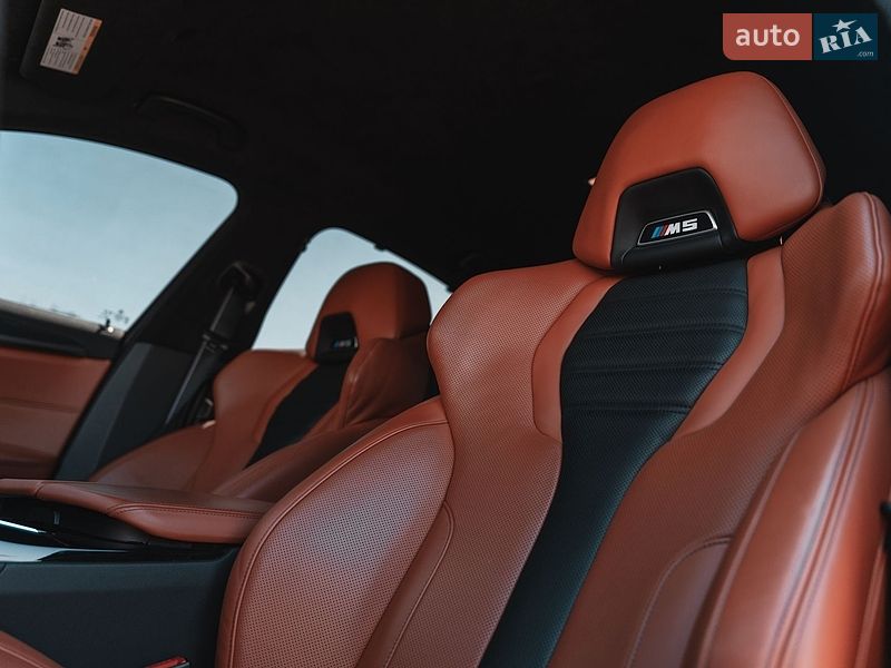 Седан BMW M5 2021 в Киеве