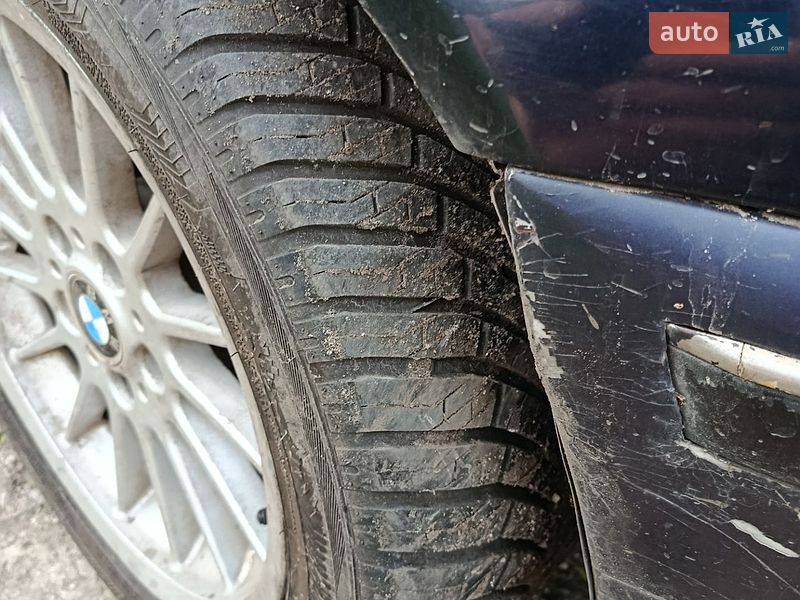 Седан BMW M5 2000 в Славянске
