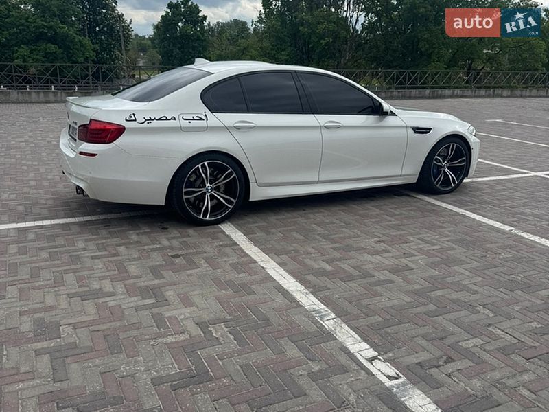 Седан BMW M5 2012 в Харькове