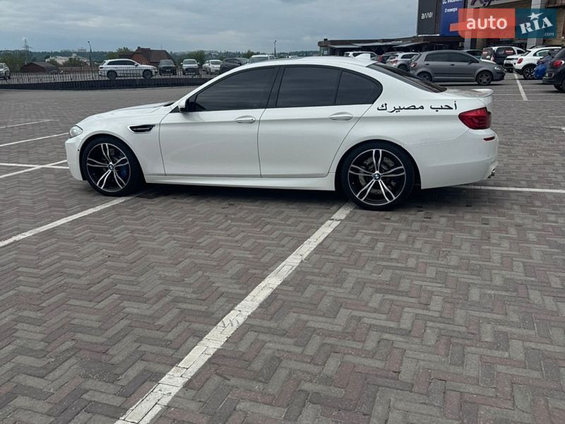 Седан BMW M5 2012 в Харькове