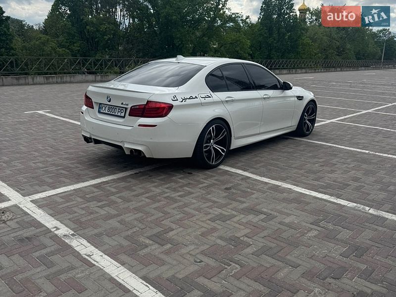 Седан BMW M5 2012 в Харькове