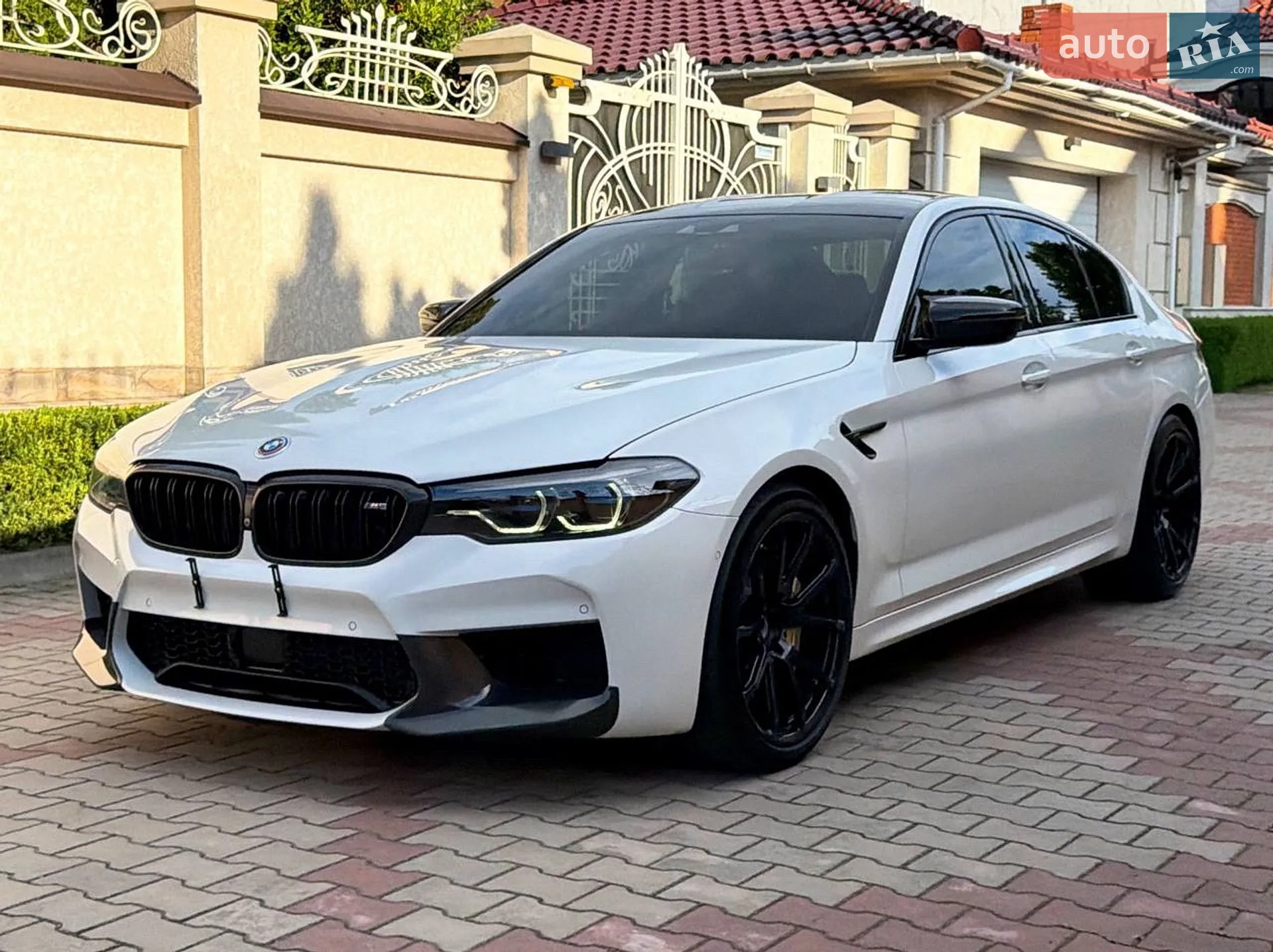 2018 BMW M5 - мініатюра 4