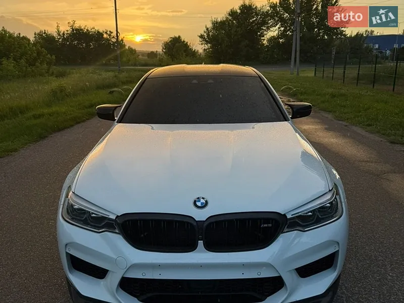 BMW M5