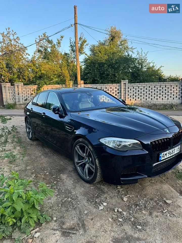 2015 Tesla Model S - мініатюра 10