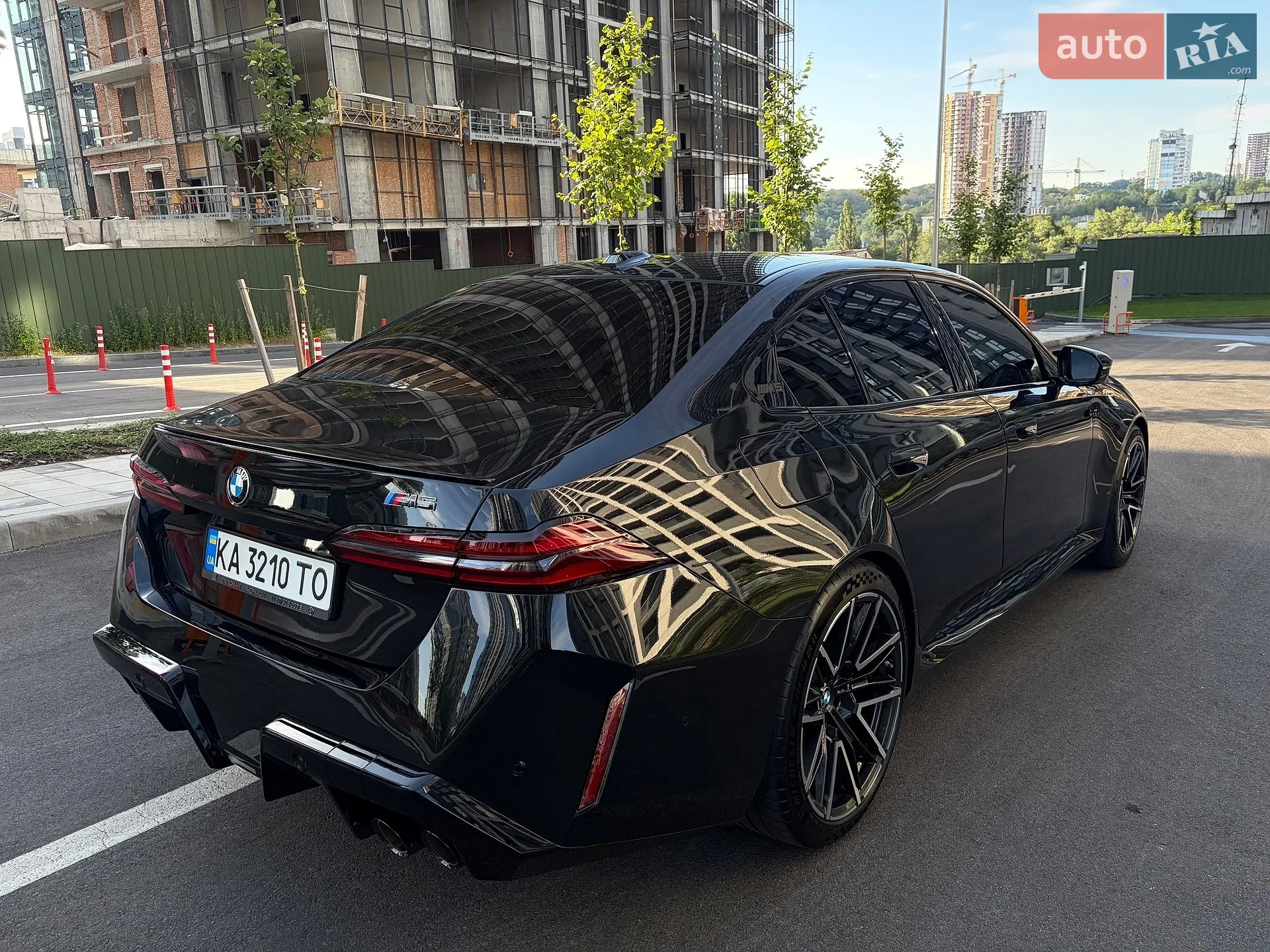 2025 BMW M5 - мініатюра 13