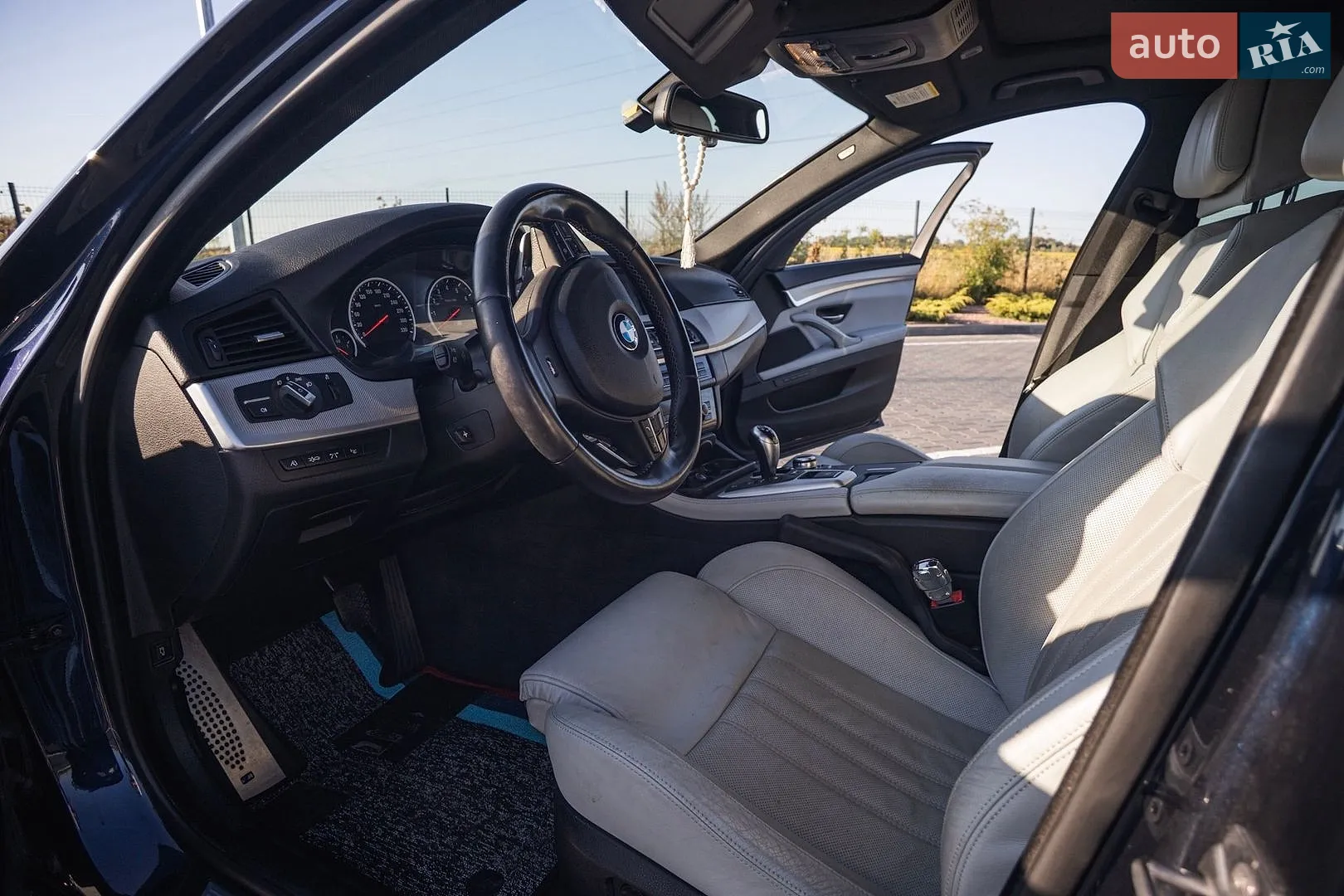 2012 BMW M5 - мініатюра 11