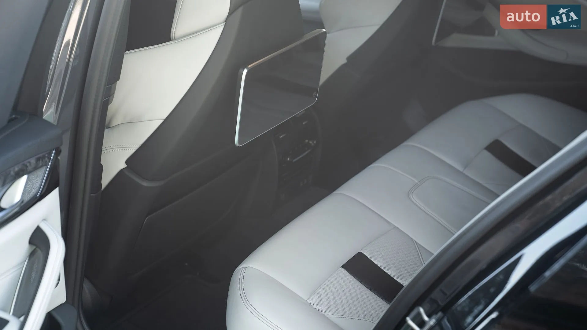 2020 BMW M5 - мініатюра 47