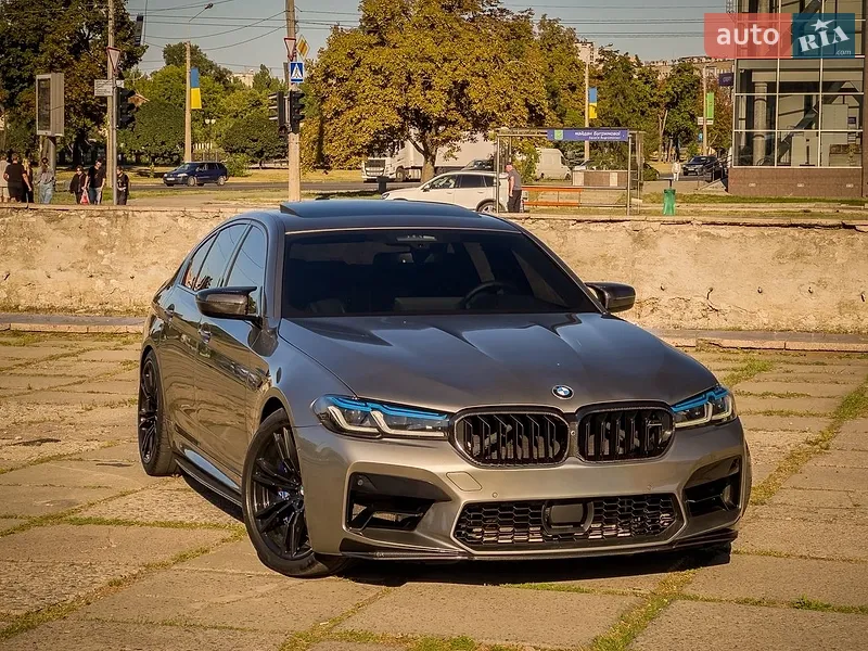 BMW M5