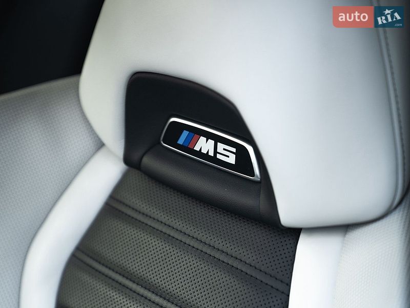 Седан BMW M5 2020 в Дубно
