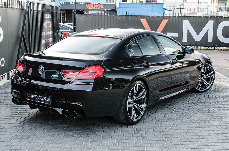 Седан BMW M6 2016 в Києві