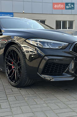 Купе BMW M8 Gran Coupe 2021 в 