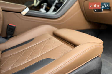 Купе BMW M8 Gran Coupe 2021 в 