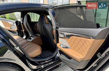 Купе BMW M8 Gran Coupe 2021 в 