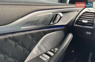 Купе BMW M8 Gran Coupe 2020 в 