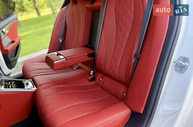 Купе BMW M8 Gran Coupe 2021 в 