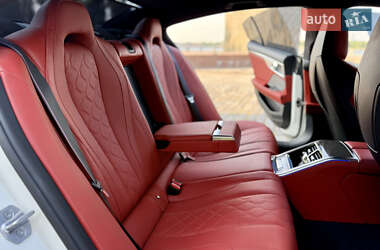 Купе BMW M8 Gran Coupe 2021 в 