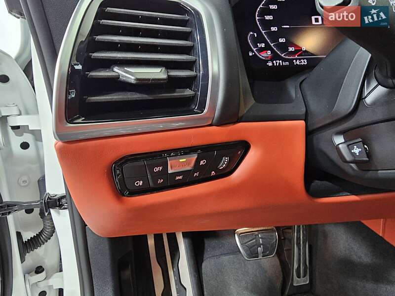 Купе BMW M8 Gran Coupe 2023 в Києві