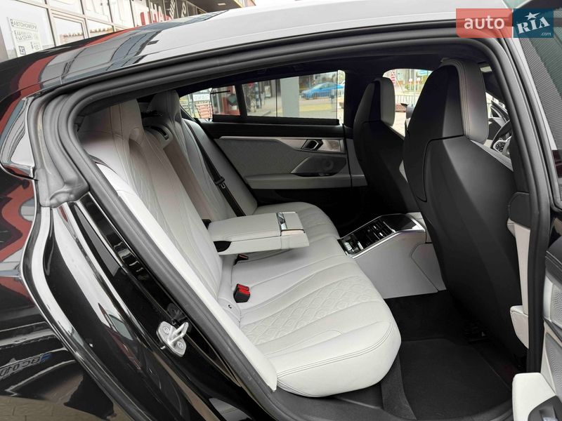 Купе BMW M8 Gran Coupe 2022 в Львове