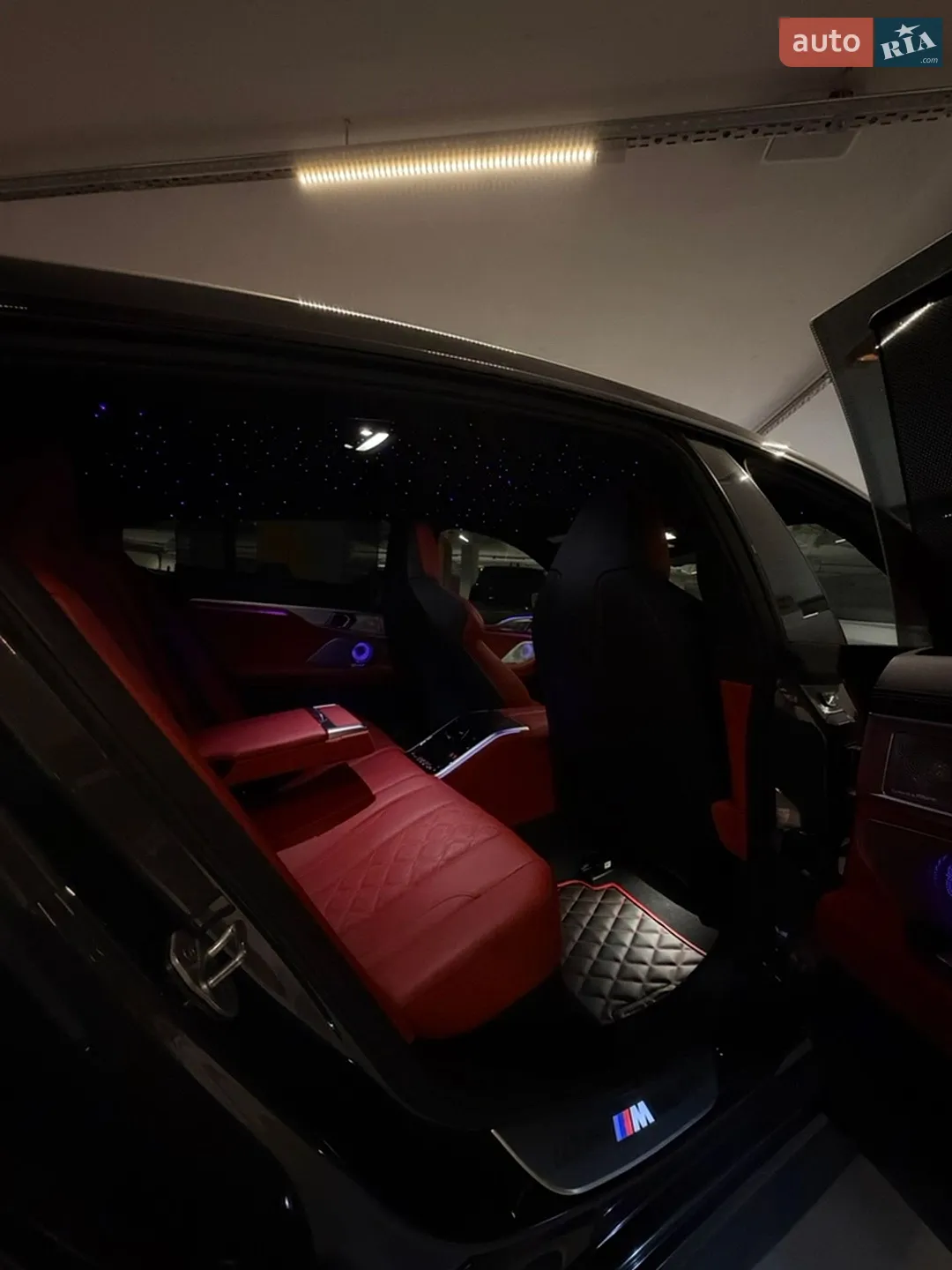 2020 BMW M8 - мініатюра 11