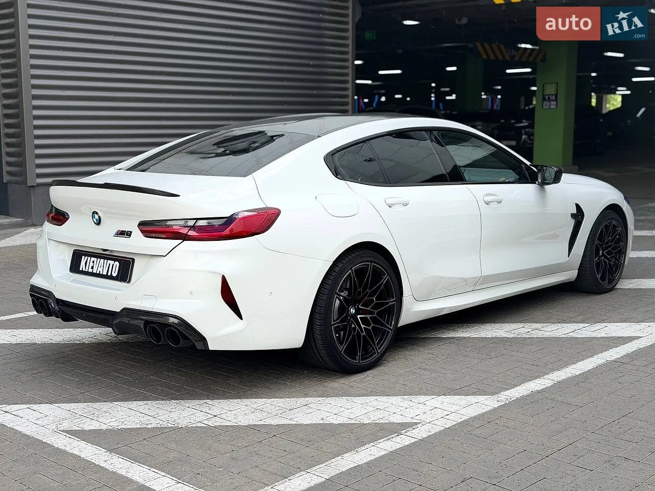 2020 BMW M8 - мініатюра 7