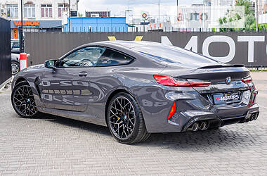 Купе BMW M8 2020 в 
