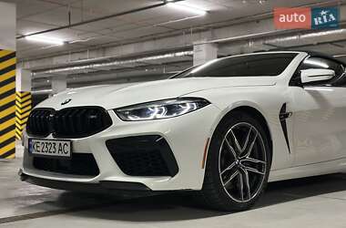 Кабриолет BMW M8 2019 в 