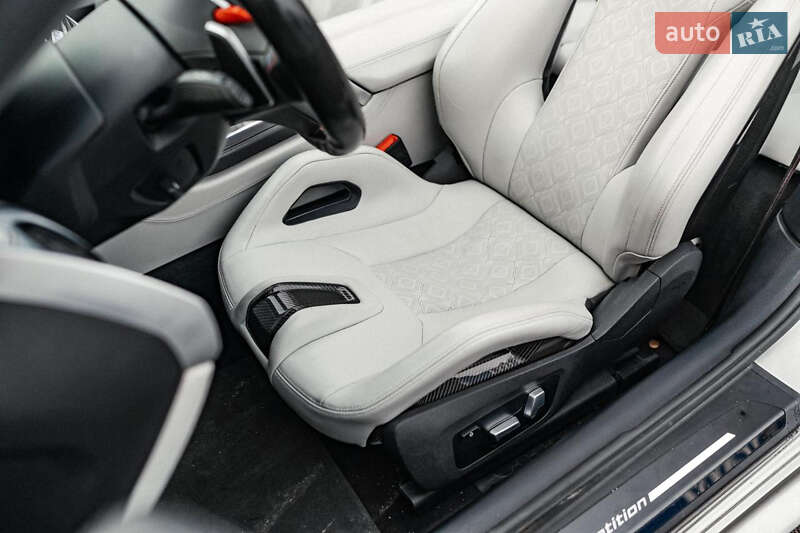 Кабріолет BMW M8 2021 в Рівному