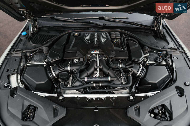Кабріолет BMW M8 2021 в Рівному