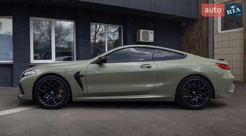Купе BMW M8 2019 в Киеве фото 7 Купе BMW M8 2019 в Киеве