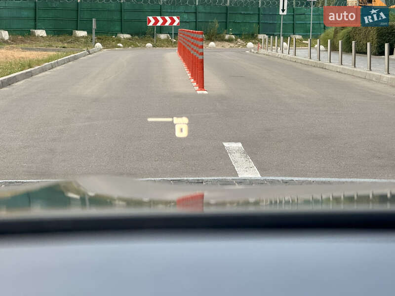 Купе BMW M8 2021 в Киеве фото 31 Купе BMW M8 2021 в Киеве