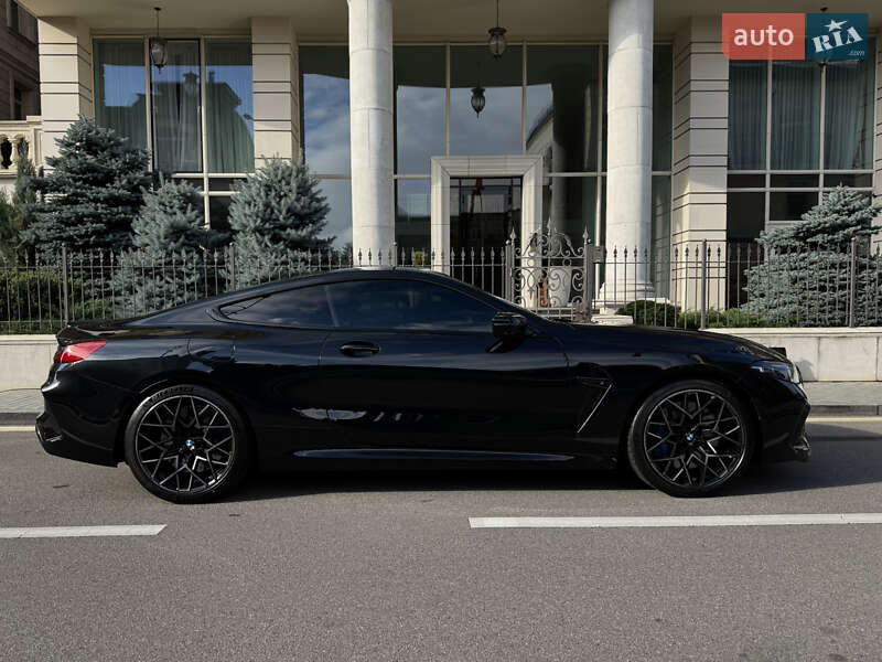 Купе BMW M8 2023 в Киеве фото 9 Купе BMW M8 2023 в Киеве