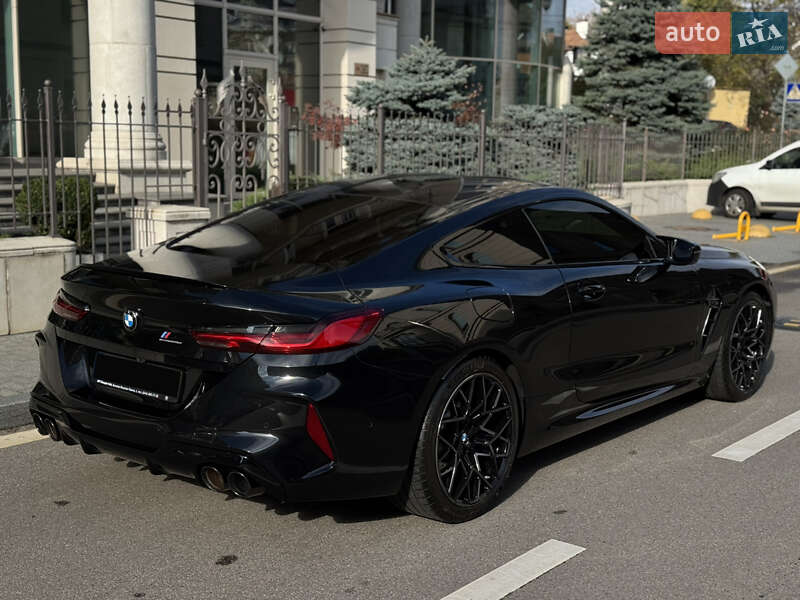 Купе BMW M8 2023 в Киеве фото 16 Купе BMW M8 2023 в Киеве