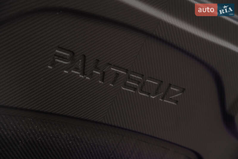 Купе BMW M8 2022 в Києві фото 14 Купе BMW M8 2022 в Києві