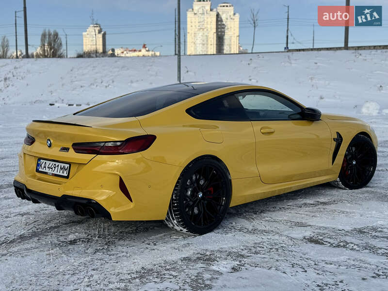 Купе BMW M8 2022 в Киеве