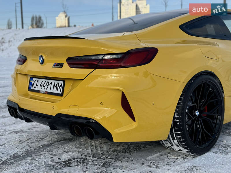 Купе BMW M8 2022 в Киеве