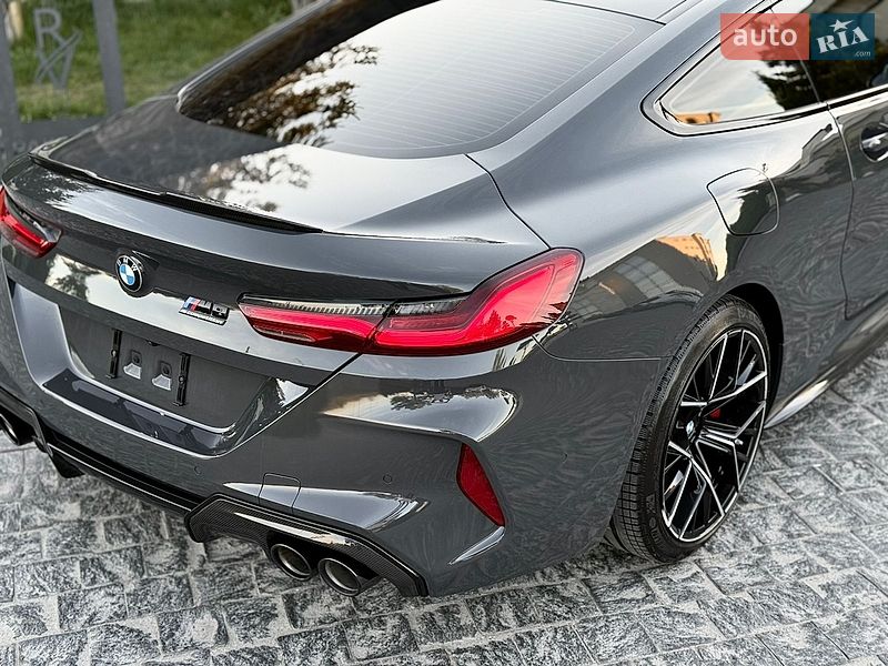 Купе BMW M8 2023 в Львове