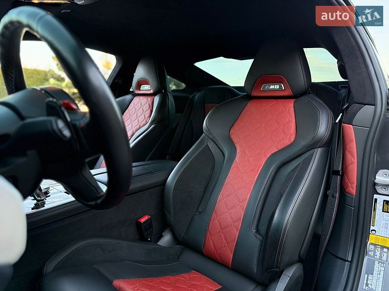 Купе BMW M8 2023 в Львове